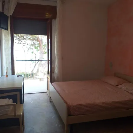 Bright Quadruple A Stone Throw From The Sea 3*